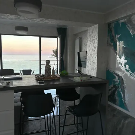 アパート Mamaia Nord-navodari Seaside View