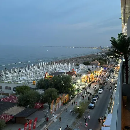 Mamaia Nord-navodari Seaside View דירה Năvodari